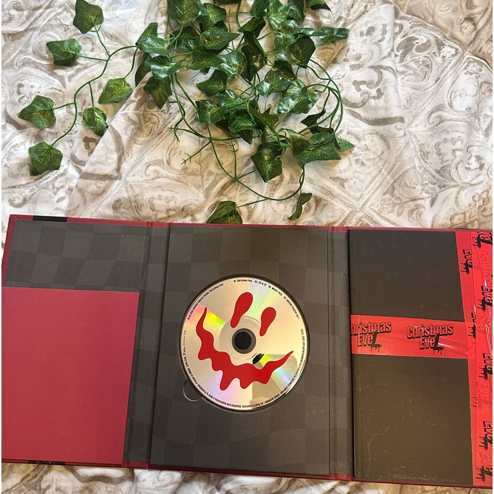christmas evel album (red)